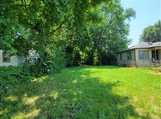 1915 Millersville Dr, Indianapolis, IN 46205