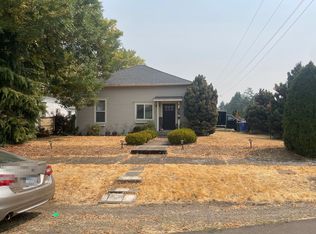 205 N 3rd St, Jefferson, OR 97352