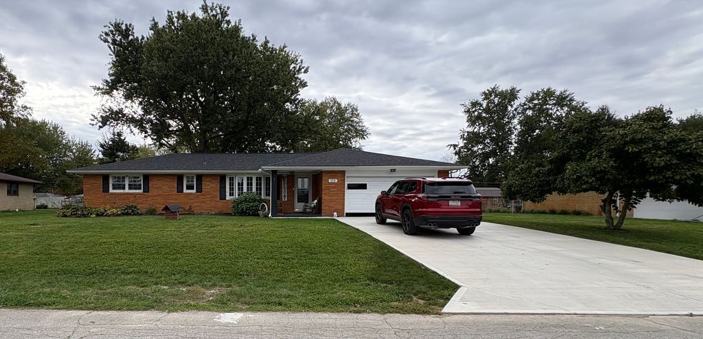 225 E Benton St - Property Image