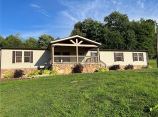 576 Tannery Hollow Rd, Blairsville, PA 15717