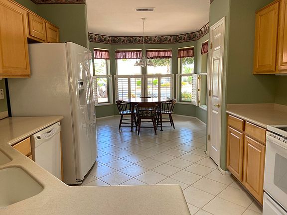 5th image of 15213 W Via Manana