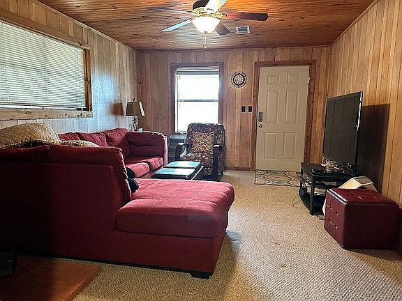 4th image of 445 County Road 248