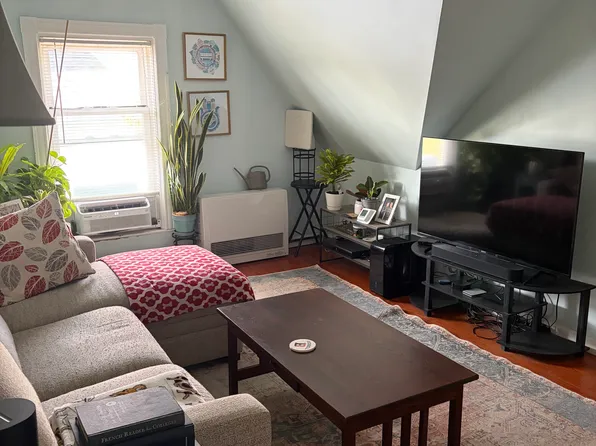 43 Congress St APT 3, Portland, ME 04101