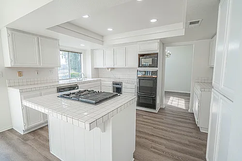 27712 Rainier Rd Photo 1