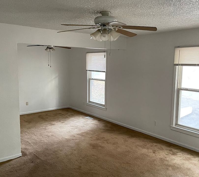 4026 E 123rd Ter Grandview MO Zillow