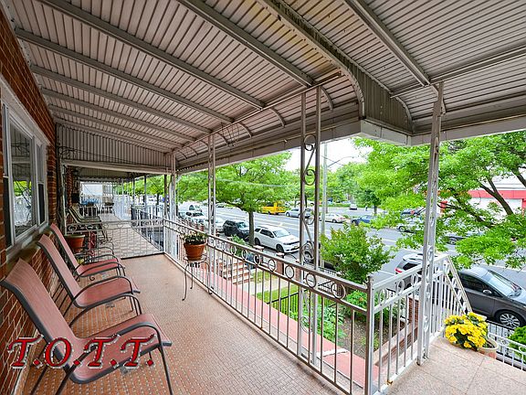 4th image of 2258 Ralph Ave