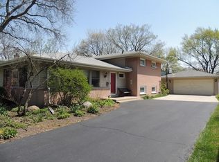 403 Ferndale Rd, Glenview, IL 60025