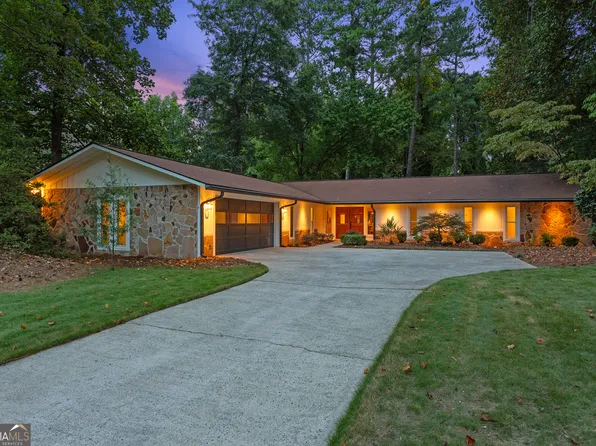 4060 Norton Pl SE, Smyrna, GA 30082