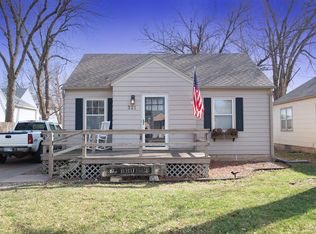 321 W Kirwin Ave, Salina, KS 67401