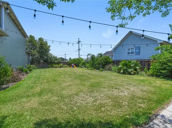 8507 Palmetto St, New Orleans, LA 70118