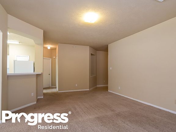 3rd image of 3818 Liles Ln