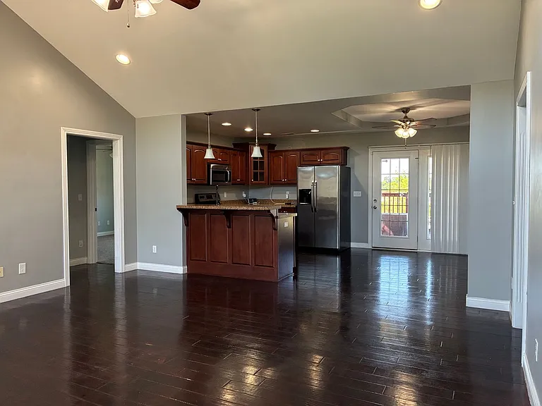 183 Twin Lakes Dr — Photo 6
