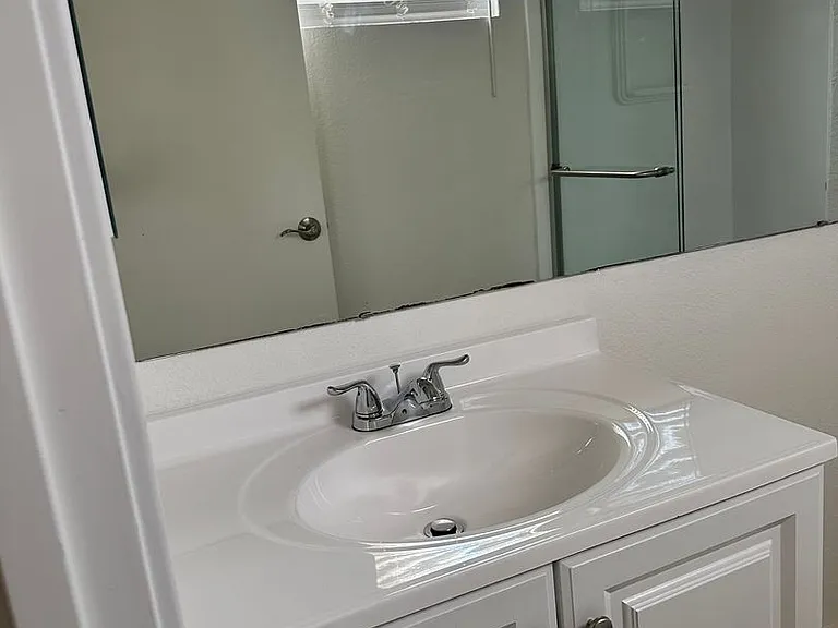3565 W Butler St — Photo 16