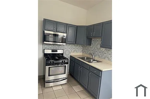 4007 W 21st St #2F Photo 1