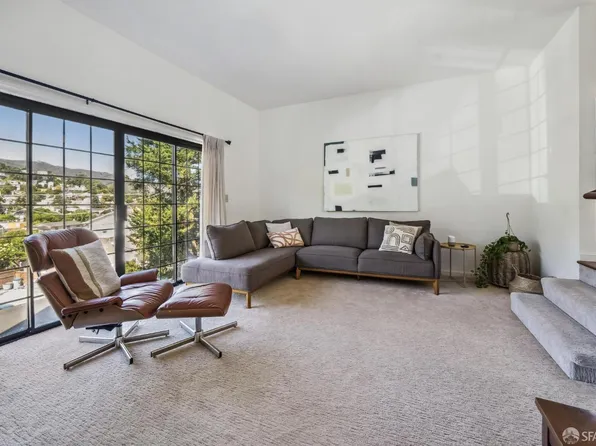 131 Alvarado St, Brisbane, CA 94005