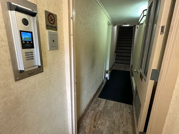 2811 East 26th Street image 22 of 38