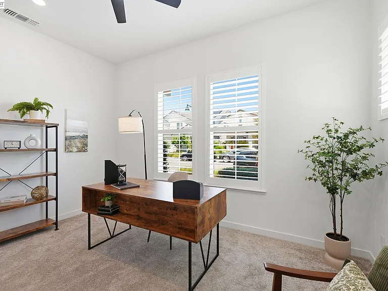 1550 Plumas Dr — Photo 20