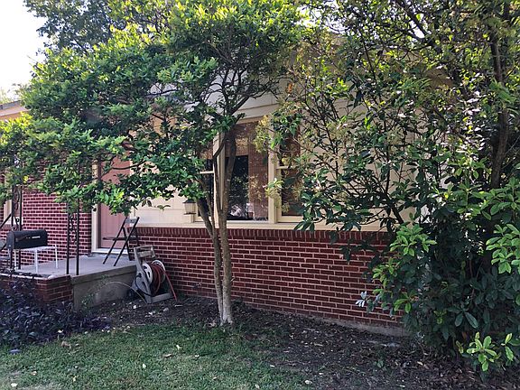2nd image of 1315 Harriet Ct