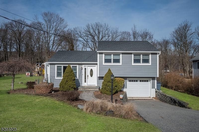 1st image of 15 Kokora Ave