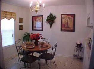 210 Connecticut Ave, Greer, SC 29650