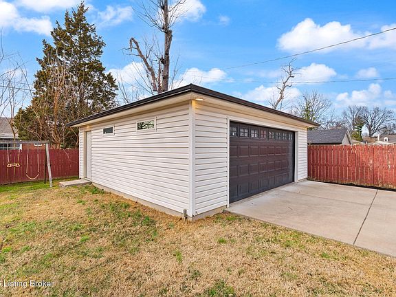 4th image of 226 Sage Rd