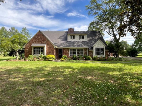 1116 Cloverdale Dr, Greenville, MS 38701