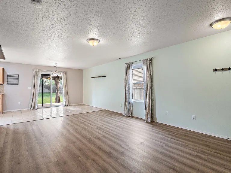 7367 S Headsail Ave — Photo 3