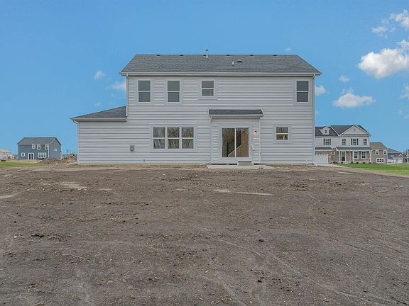 4th image of 8362 Emerson Dr