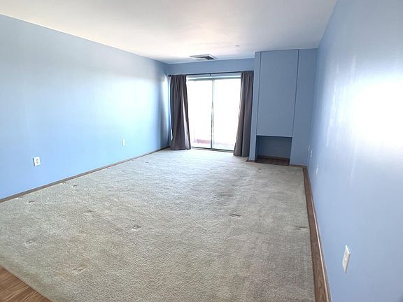 4th image of 100 W Squantum St APT 605