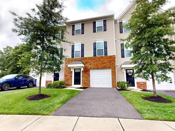 196 Nathan Dr, Riverton, NJ 08077