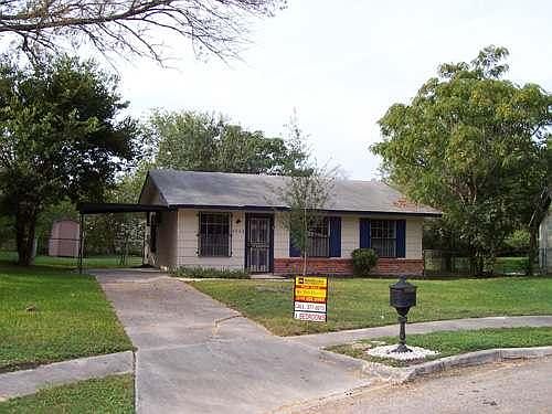 1st image of 6063 CASTLE QUEEN DR