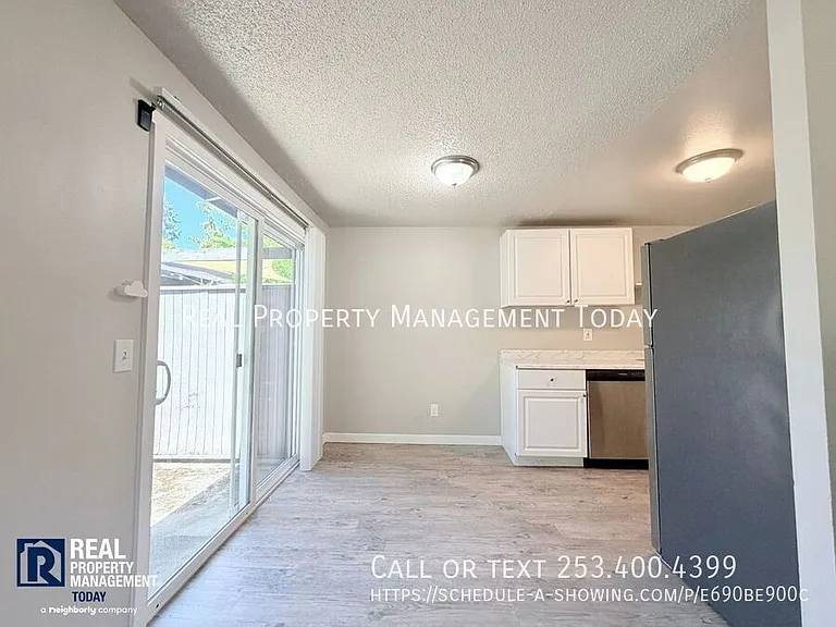 1410 Josephine Ct SE — Photo 6