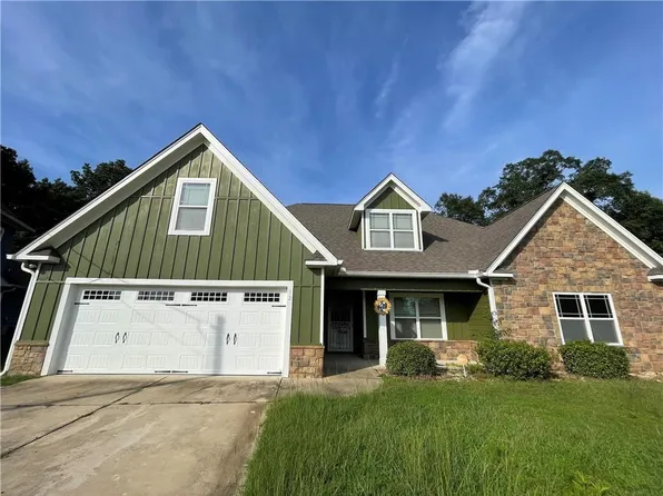 12 Easy St, Seale, AL 36875