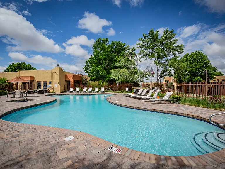 Wi-Fi in Clubhouse and by Pool