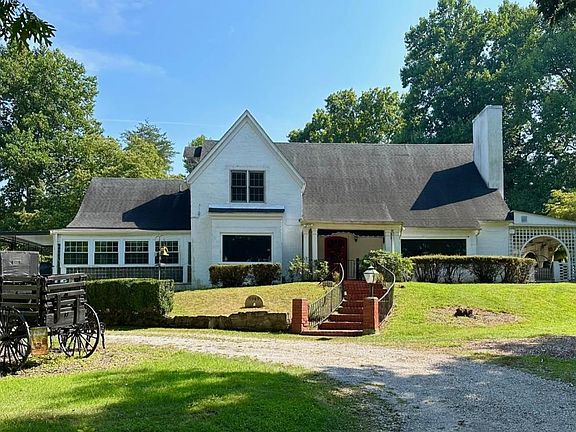 2nd image of 5949 Mahood Dr