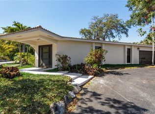 3300 N 41st Ct, Hollywood, FL 33021
