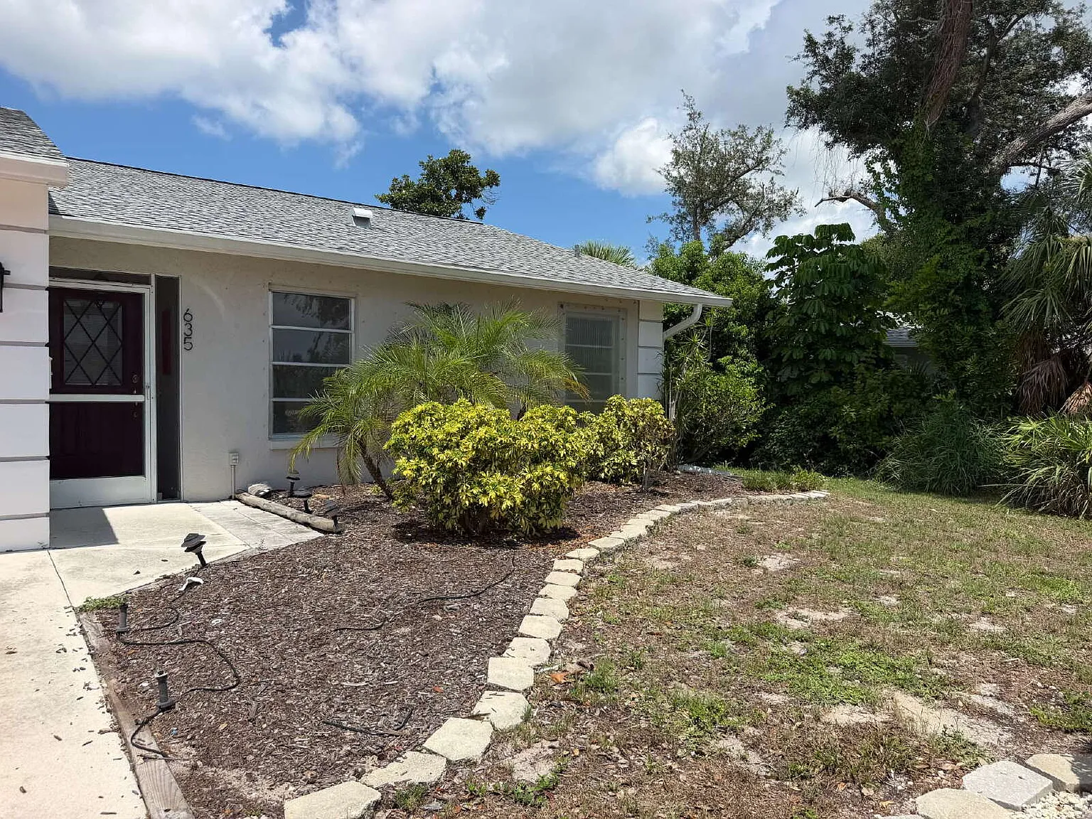2 bed, 2.0 bath, 1094 sqft, $1,750 — Photo 2