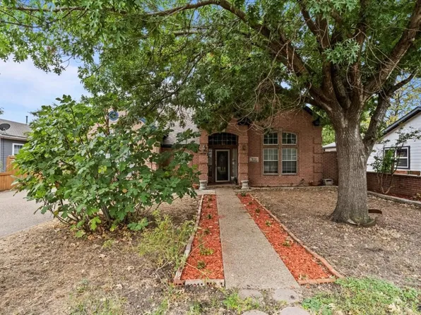 910 S Johnson St, McKinney, TX 75069