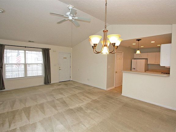 2nd image of 8 Highmeadow Dr
