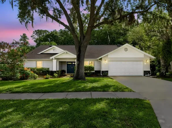 785 Centerwood Dr, Tarpon Springs, FL 34688