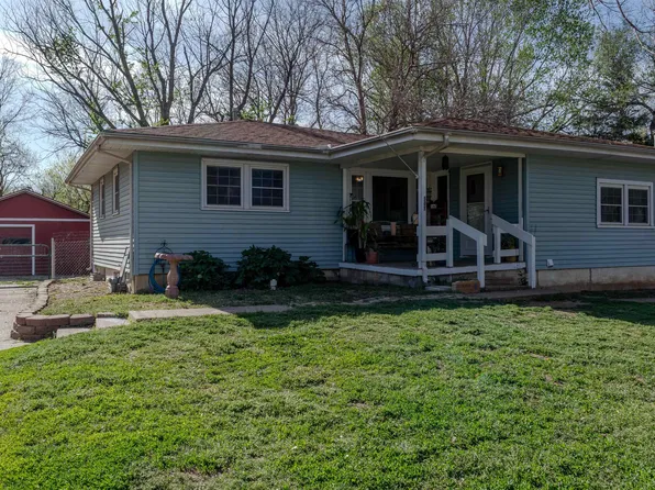 303 N Broadway St, Udall, KS 67146