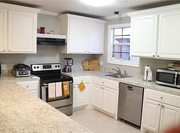 4th image of 1526 8th St