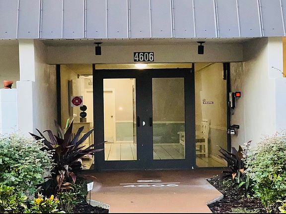 5th image of 4606 W Gray St Unit 108
