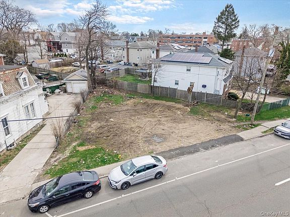 5th image of 43 Peninsula Boulevard