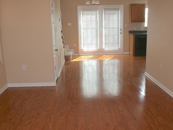 2nd image of 858 Blue Spruce Way