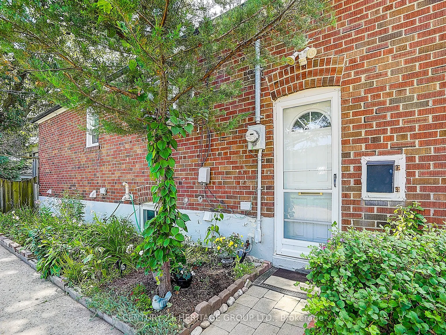 2 bed, $2,800 — Photo 3