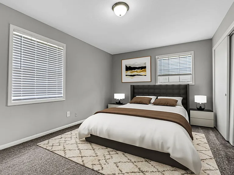 Parkview Apartments & Townhomes — Photo 9