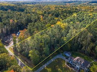 8 Riverwatch Dr, Gloucester, VA 23061