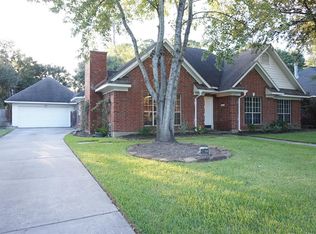 24623 Okehampton Dr, Tomball, TX 77375