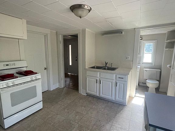 4th image of 2255 Gaynor Ave NW Unit 2B